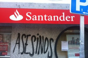 Los bancos deben hasta 150 millones por recibos de pisos de desahucios